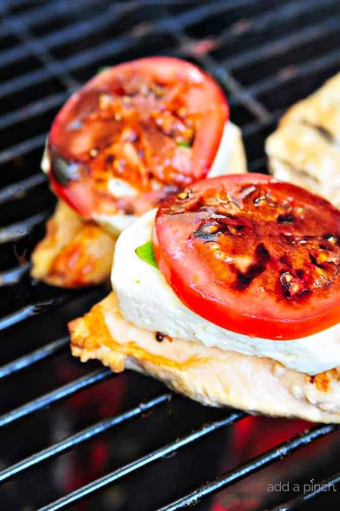 Juicy Balsamic Chicken with Caprese Salad: Simple Steps for a Quick Meal